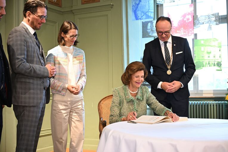 Königin Silvia feiert Jubiläum der Mentor-Stiftung Königin Silvia feiert Jubiläum der Mentor-Stiftung