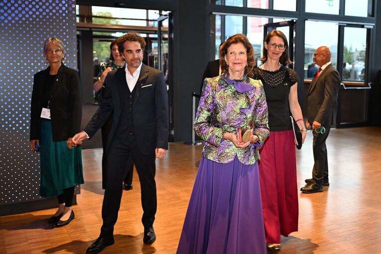 Königin Silvia kommt zum Jubiläum der Mentor-Stiftung Königin Silvia kommt zum Jubiläum der Mentor-Stiftung