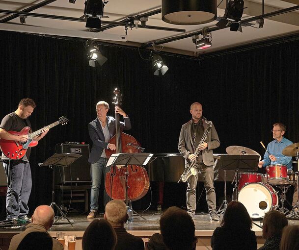 Das Quartett Blank Page übersetzt Debussy‘sche Harmonien und Motive in die Klangsprache des Contemporary Jazz.