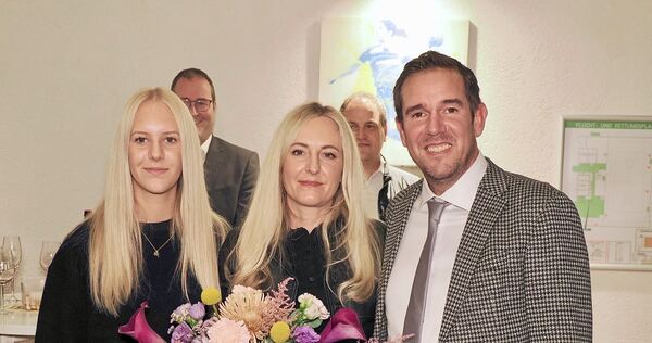 Boris Seitz mit Ehefrau Corinna und Tochter Rubi.