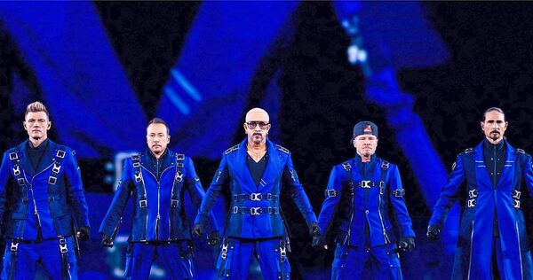 Die Backstreet Boys auf der Düsseldorfer Bühne. Die Backstreet Boys auf der Düsseldorfer Bühne.