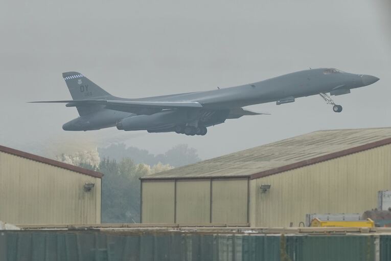 B1-Bomber der US-Luftwaffe B1-Bomber der US-Luftwaffe