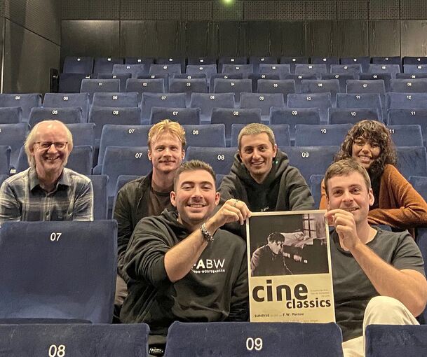 Die Personen hinter dem Projekt (von links): Rainer Storz (Geschäftsführer von Kinokult), Johannes Rass, André Devime, Julius Sumit Becher, Adrian Schwartz, Franziska Beck und Quinton Moore (nicht im Bild).