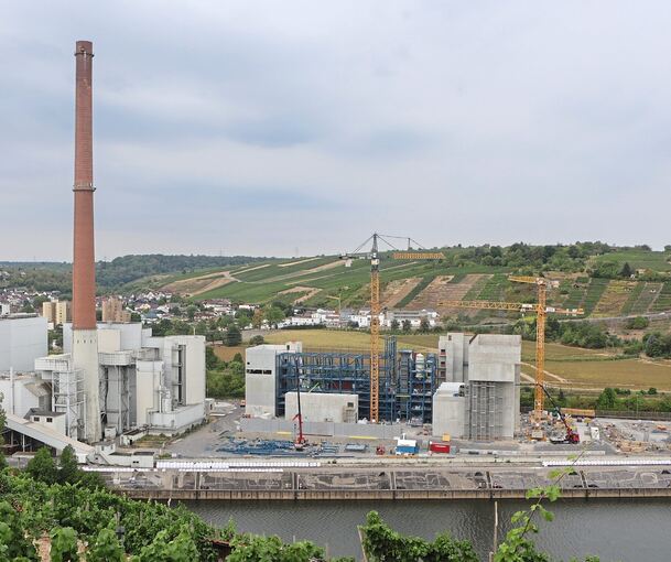 Die Baustelle für die Klärschlammverbrennung am Neckar: Auch für diese Anlage will die EnBW Grundwasser nutzen.