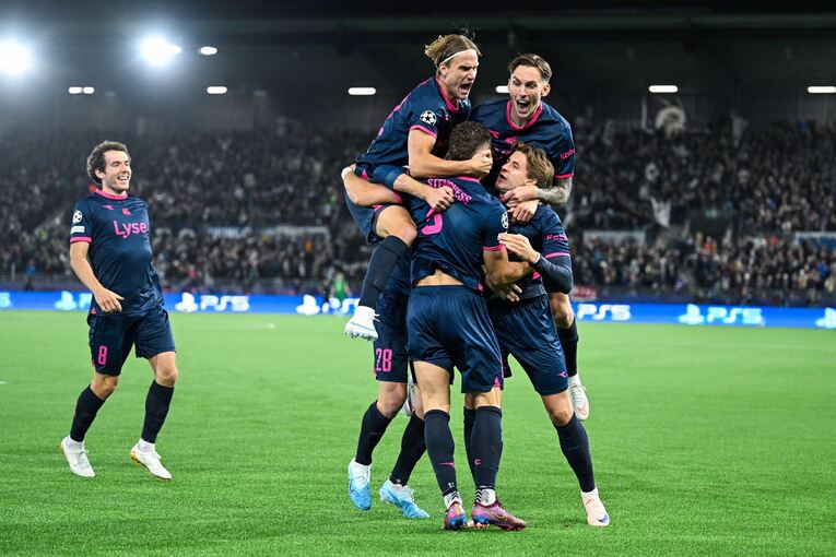 Viking Stavanger - Bayern München