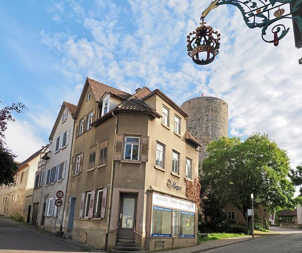 Das Eckgebäude Hauptstraße 40 und die benachbarte Entengasse 2 sollen saniert werden.