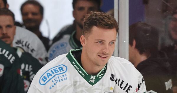 So soll es wieder aussehen: Arne Uplegger war direkt nach dem Einschlag des Pucks beim Team-Zahnarzt der Bietigheim Steelers.