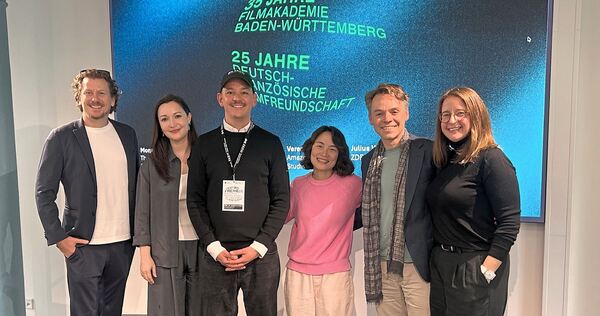 Benjamin Munz (Wiedemann & Berg, von links), Verena Schilling (Amazon MGM Studios Germany), Akademie-Direktor Andreas Bareiß, Eun-Zi Kim (X-Verleih), Julius Windhorst (ZDF/Arte) und Morgane Dubief (Disney+).