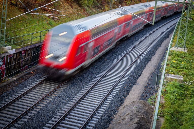 Trassenpreise im Schienenverkehr steigen 2027 kräftig Trassenpreise im Schienenverkehr steigen 2027 kräftig