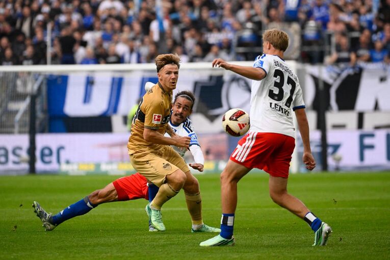 Hamburger SV - VfB Stuttgart Hamburger SV - VfB Stuttgart
