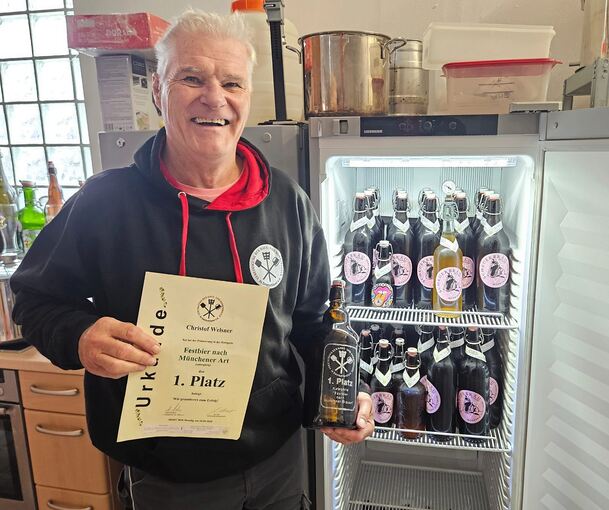 Bei einem Wettbewerb von Hobbybrauern hat Christof Welsner aus Eberdingen-Hochdorf das beste Oktoberfestbier gebraut.