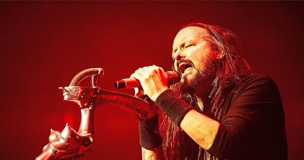 Wegbereiter des Nu Metal in den 90ern: Korn – hier Frontmann Jonathan Davis – haben in der Stuttgarter Schleyerhalle gespielt. Wegbereiter des Nu Metal in den 90ern: Korn – hier Frontmann Jonathan Davis – haben in der Stuttgarter Schleyerhalle gespielt.
