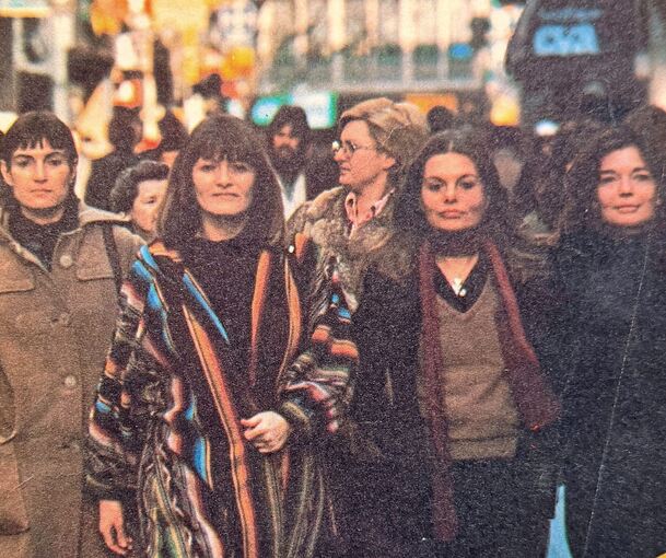 Das Cover der ersten EMMA-Ausgabe vom Januar 1977. Das Cover der ersten EMMA-Ausgabe vom Januar 1977.