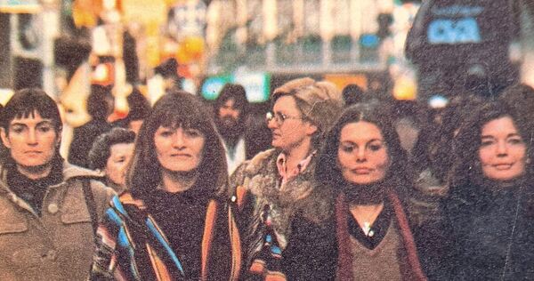 Das Cover der ersten EMMA-Ausgabe vom Januar 1977. Das Cover der ersten EMMA-Ausgabe vom Januar 1977.