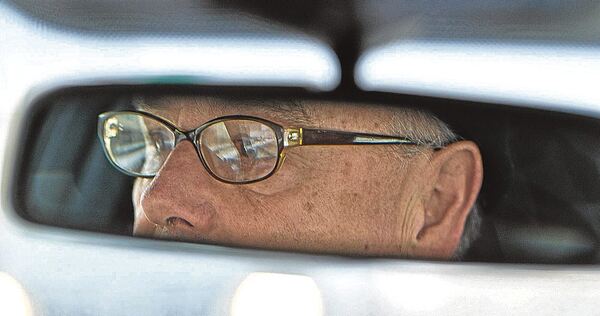 Ein 71-jähriger Autofahrer ist durch seine unsichere Fahrweise aufgefallen. Ein 71-jähriger Autofahrer ist durch seine unsichere Fahrweise aufgefallen.