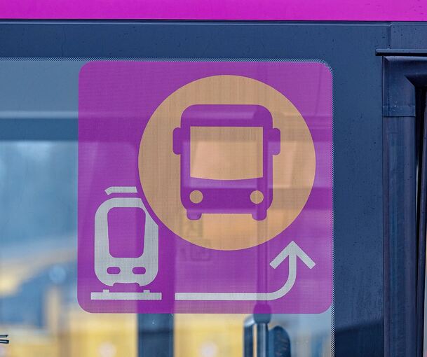 In den Ferien sind häufig wieder Busse statt Zügen oder Stadtbahnen unterwegs.
