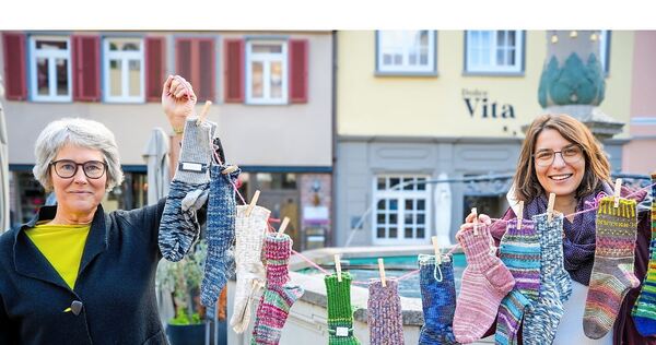 Alles so schön bunt hier: Sockenparade in Bietigheim. Alles so schön bunt hier: Sockenparade in Bietigheim.
