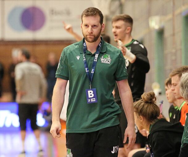 Einst Zweitliga-Coach bei den Wölfen Würzburg, jetzt auf der Schwäbischen Alb: Julian Thomann.