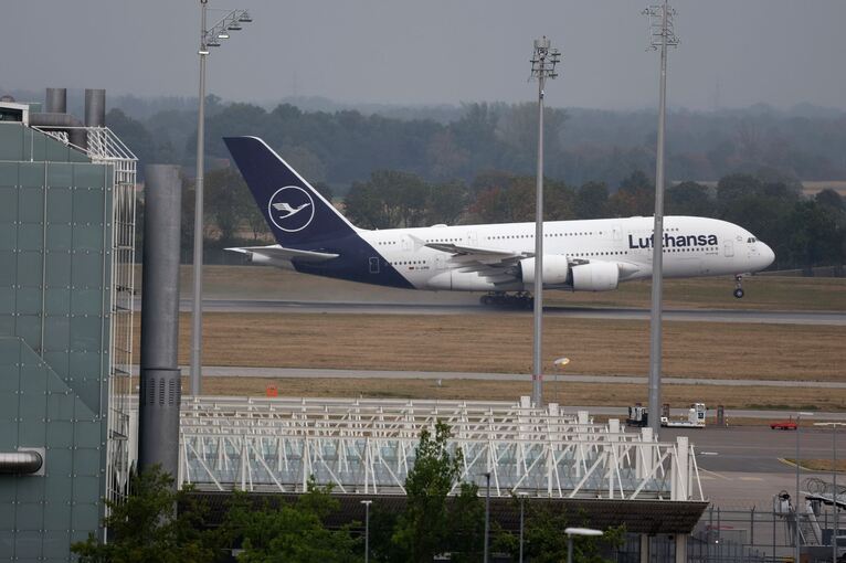 Airbus 380-800 Airbus 380-800