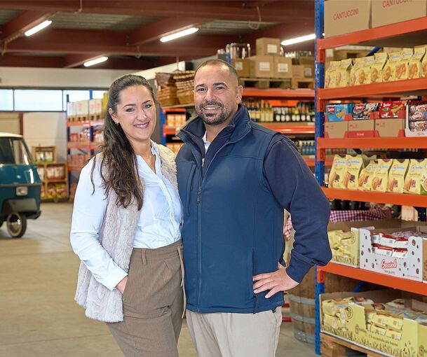 Cristina und Raid Ghabin vertreiben italienische Produkte von ausgewählten Herstellern. Ihre Lagerhalle in Kornwestheim wird bald auch Einkaufslocation.