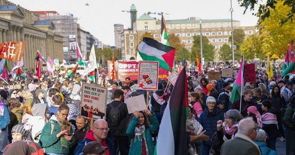 Demonstration «Free the Ulm 5» in Stuttgart