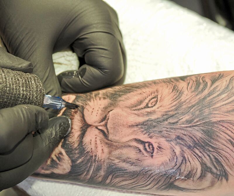 Im Trend sind Tattoos mit individuellem Bezug. Oder auch ein Löwe.