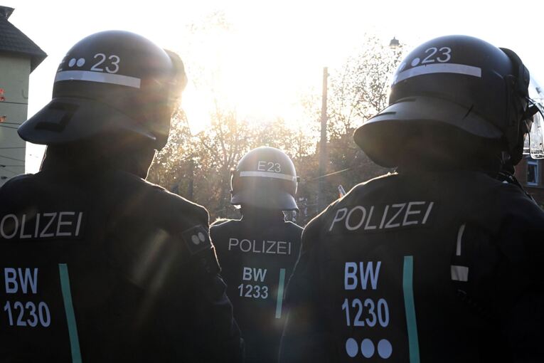 Einsatzkräfte der Polizei - Symbolbild Einsatzkräfte der Polizei - Symbolbild