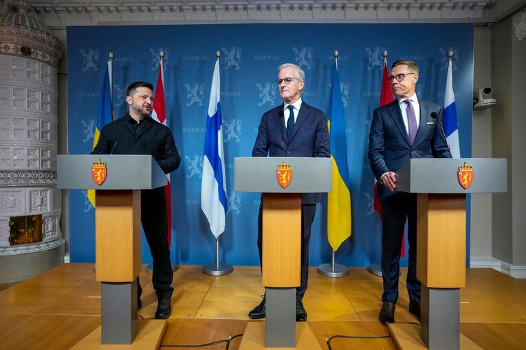 Ukraine-Krieg - Selenskyj trifft Støre und Stubb Ukraine-Krieg - Selenskyj trifft Støre und Stubb