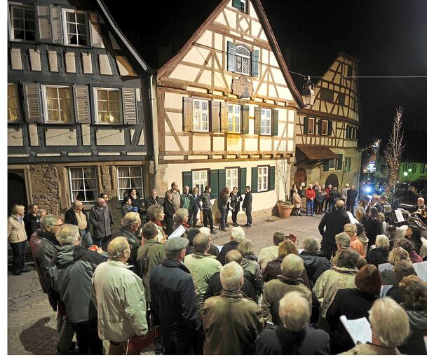 Der Liederkranz Marbach singt traditionell am 10. November vor Schillers Geburtsthaus
