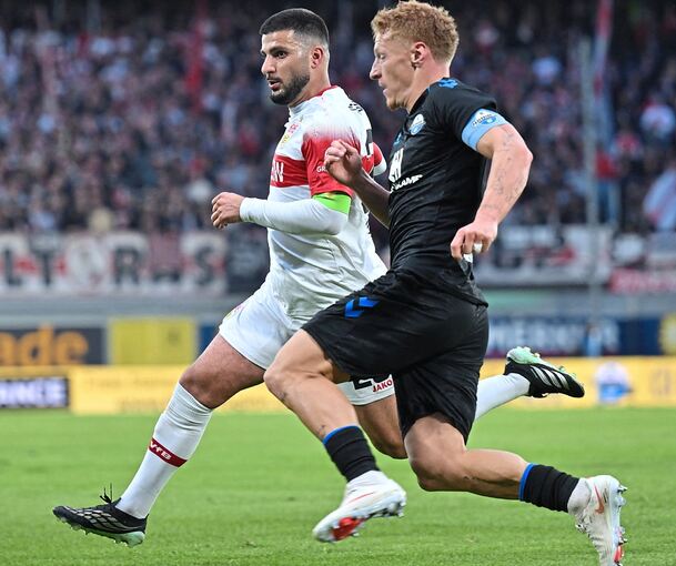 Laurin Curda (rechts) trifft zum zweiten Mal innerhalb von 18 Tagen auf Deniz Undav und den VfB Stuttgart.