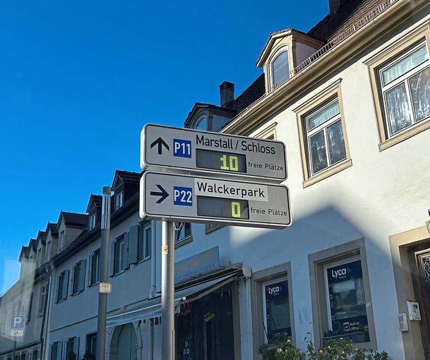 Selbst in den großen Parkhäusern wird es eng.