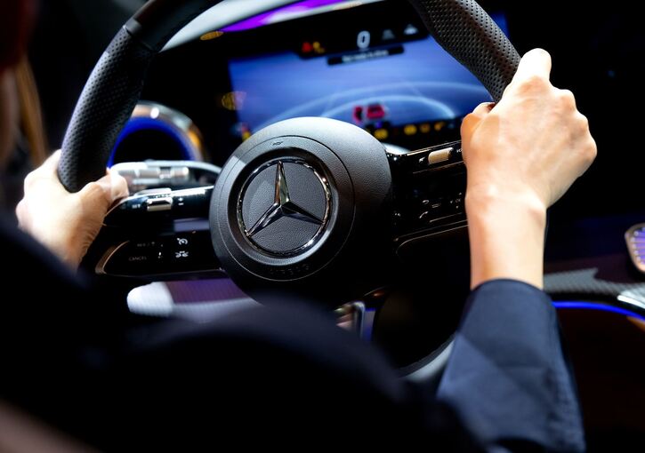 Mercedes-Benz Mercedes-Benz