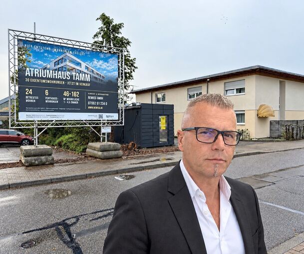 Herbert Röger und seine Firma RRBB planen am Egelsee betreute Seniorenwohnungen und die Aufstockung des bestehenden Hotels (rechts im Bild).
