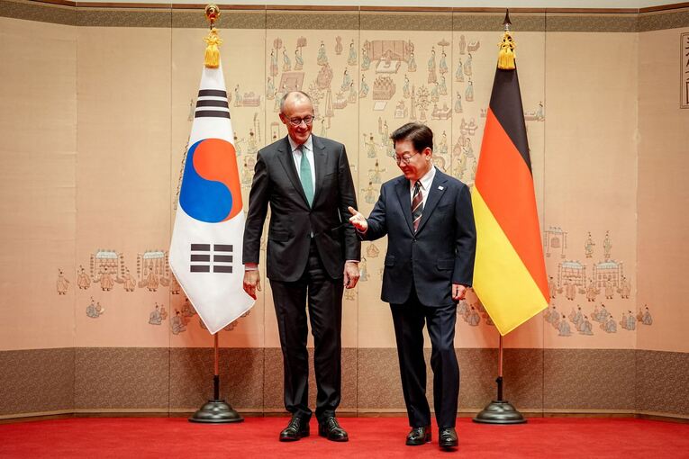 Bundeskanzler Merz reist nach Südkorea Bundeskanzler Merz reist nach Südkorea