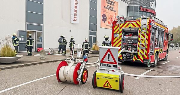 Das Feuer wird schnell gelöscht. Das Feuer wird schnell gelöscht.