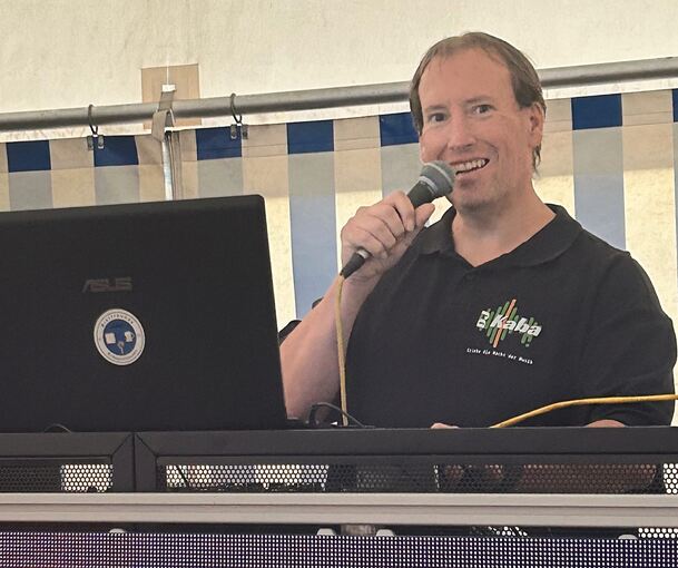 Als DJ Kaba rockt er die Tanzflächen, „bürgerlich“ ist Timo Hoffmann Gemeinderat in Erdmannhausen.