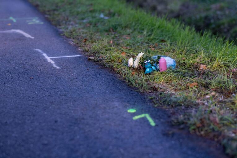 Frau und Kleinkind sterben bei Unfall mit Lastwagen
