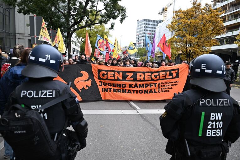 Demonstrationen "Gen Z regelt" - Stuttgart Demonstrationen "Gen Z regelt" - Stuttgart