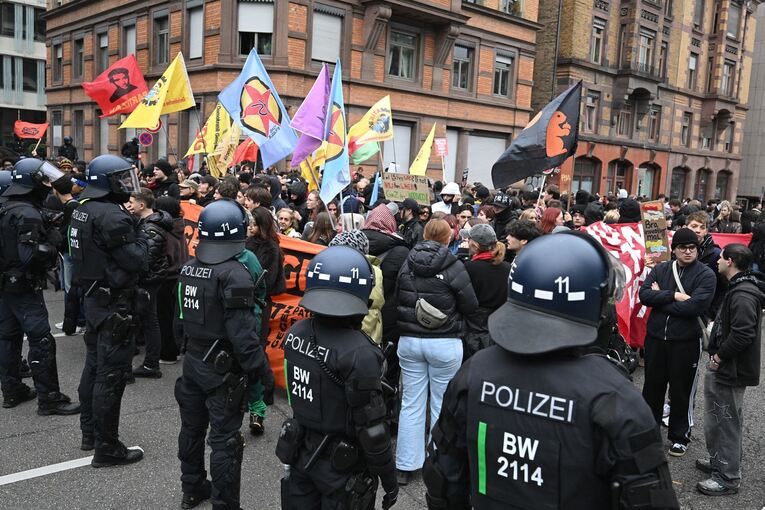 Demonstrationen "Gen Z regelt" - Stuttgart Demonstrationen "Gen Z regelt" - Stuttgart